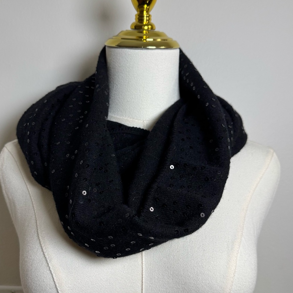 🖤 Ply Cashmere Black Sequin Infinity Scarf / Loop Neck Wrap Like New